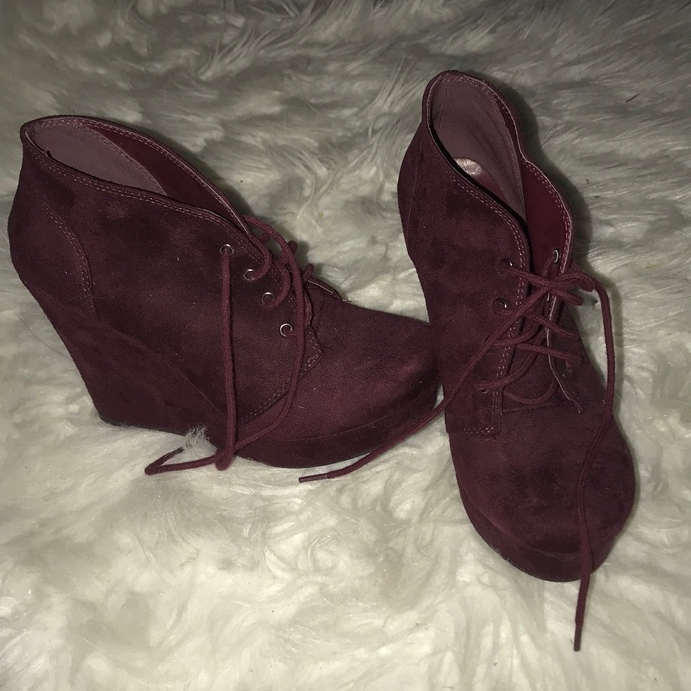 New, only worn once.